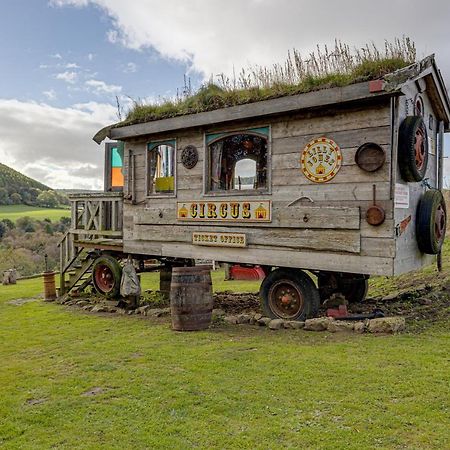 2 X Double Bed Glamping Wagon In Dalby Forest Scarborough Exterior foto